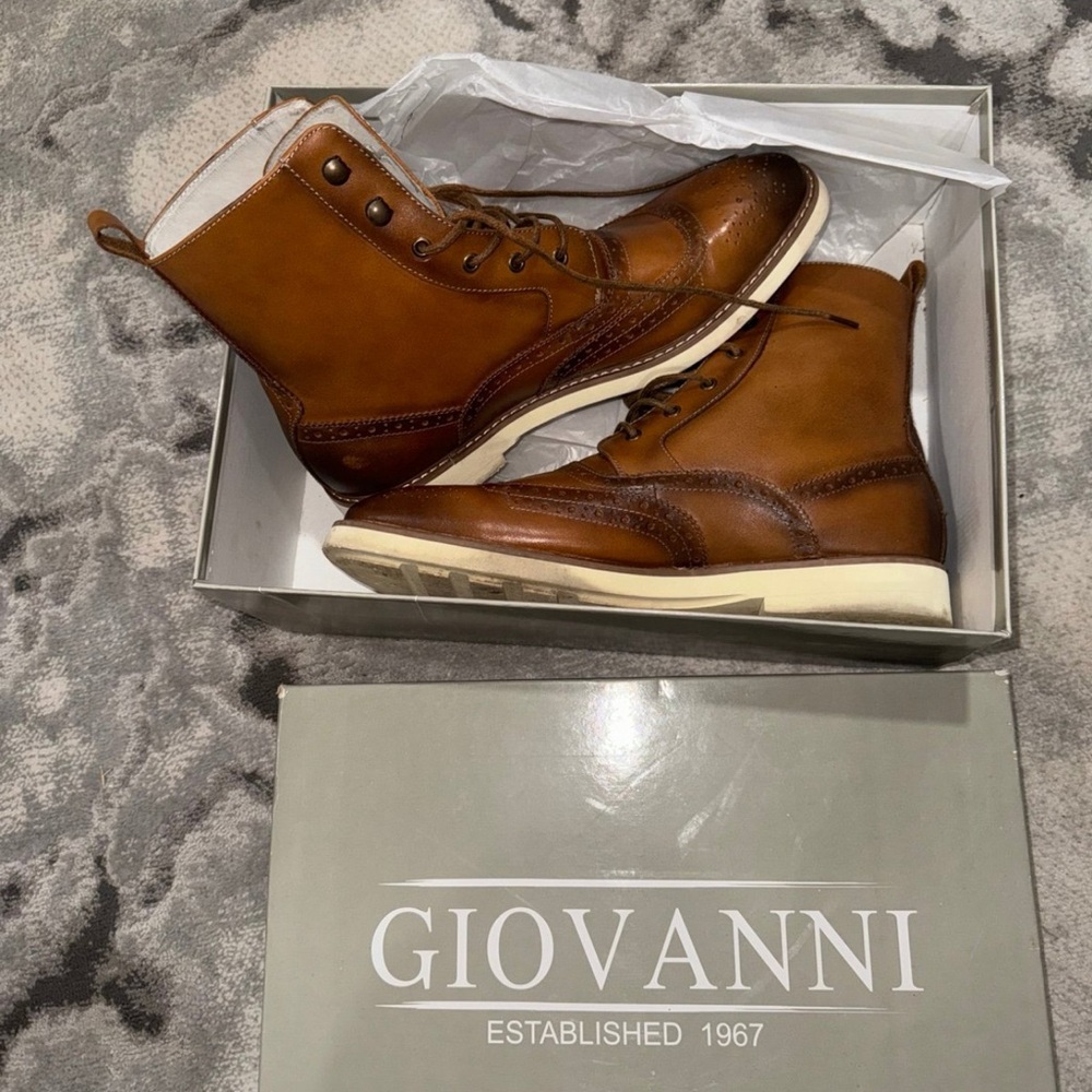 Men’s Giovanni brown leather boot/shoes size 9.5